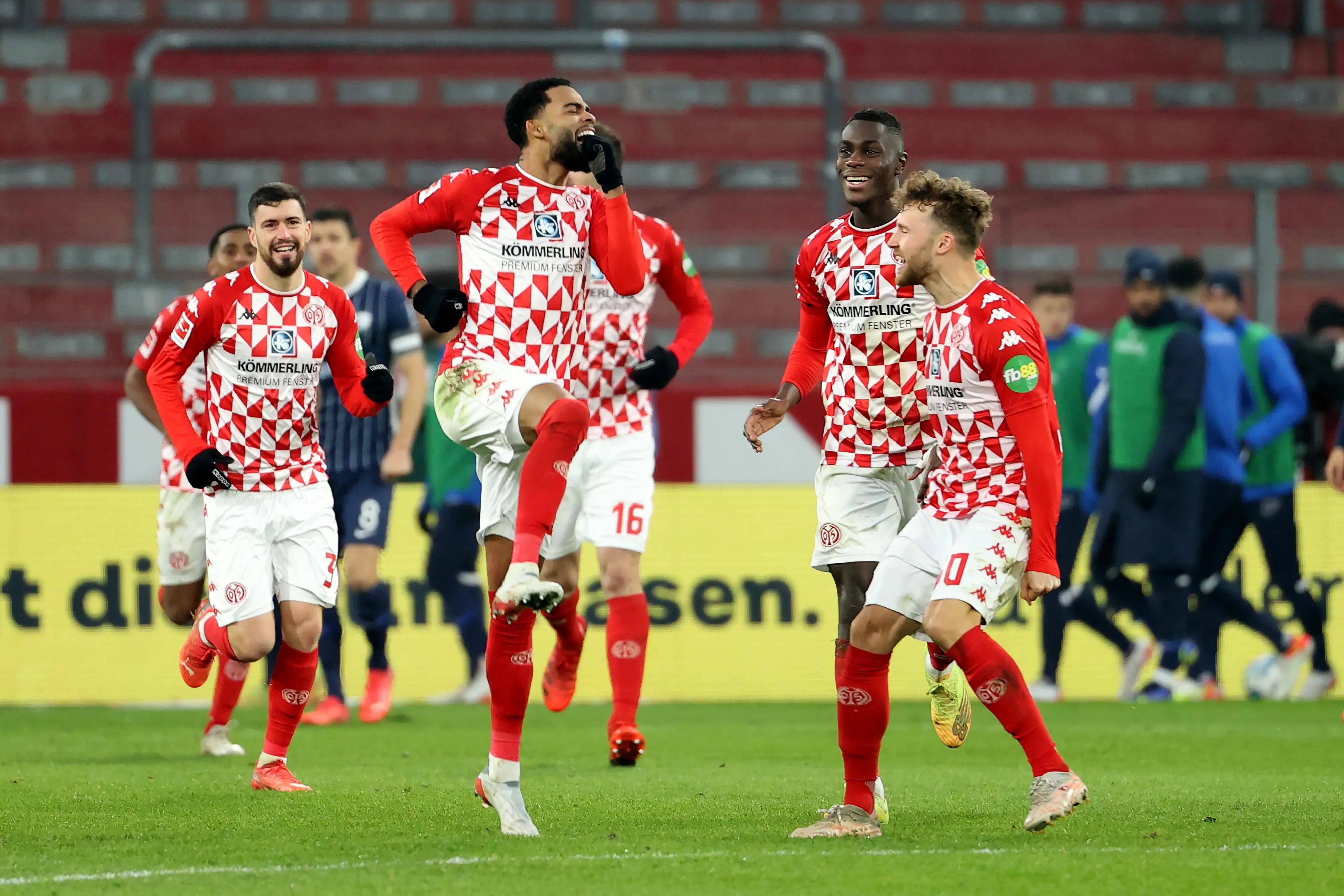 美因茨主场反弹，凭借个人能力破门得分的简单介绍